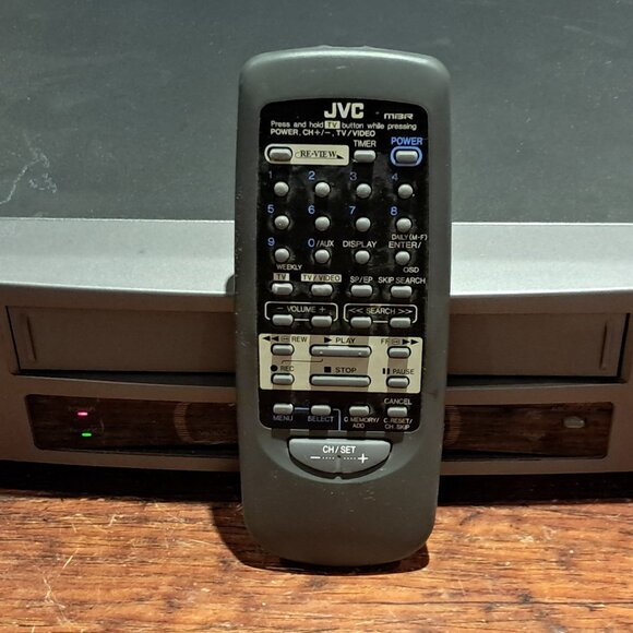 JVC  Video Cassette Recorder HR-J200U 4 Heads-With  Remote - Picture 11 of 15
